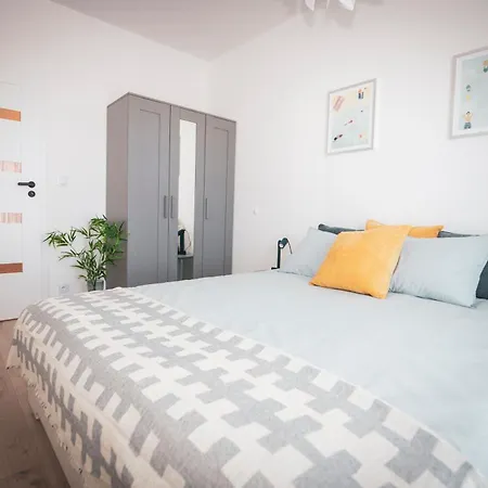 Strzelcow 4 アパート *